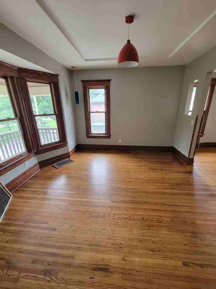 430-432 W Grand Blvd - Photo 2 of 9