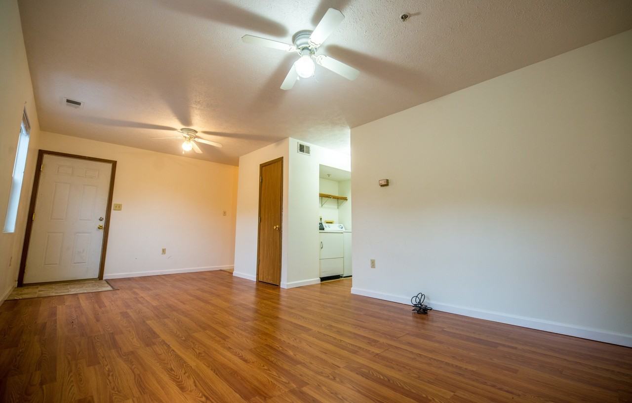 410 Sixth Street - Photo 6 of 46