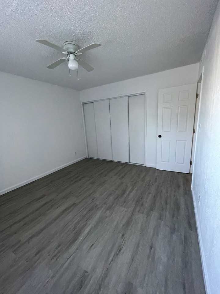 Cypress Terrace Apartments - Photo 3 of 8