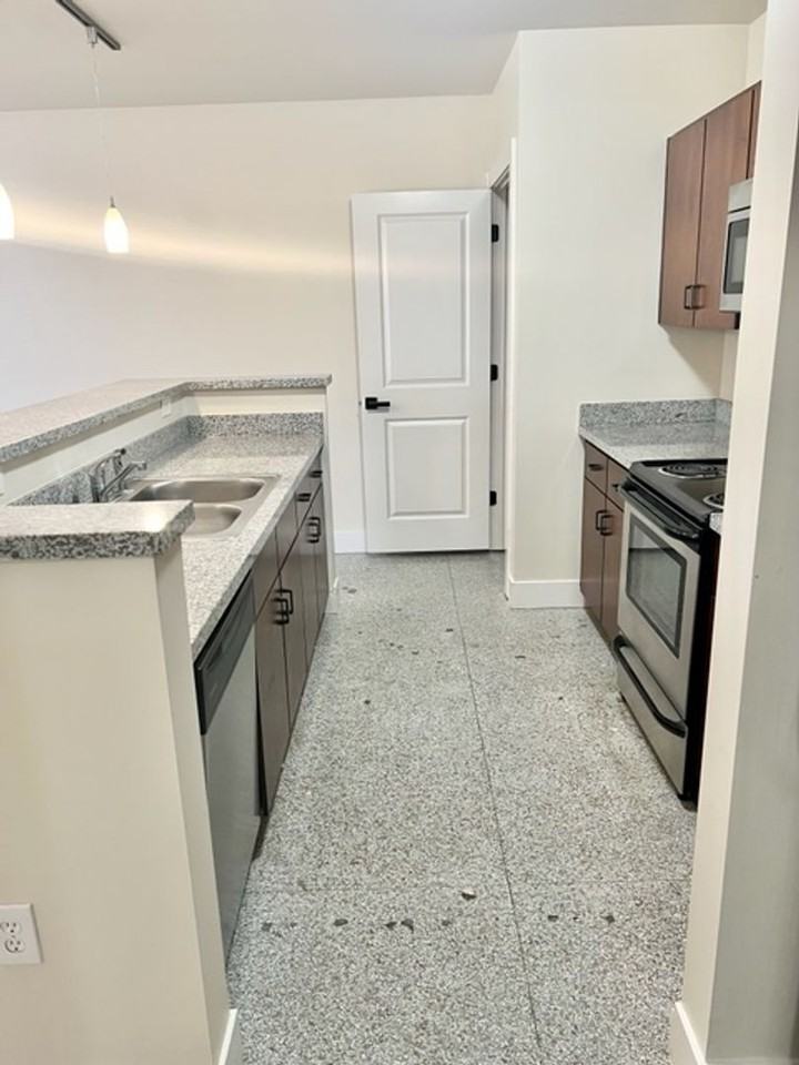 333 Penn Apartments - Photo 4 of 45