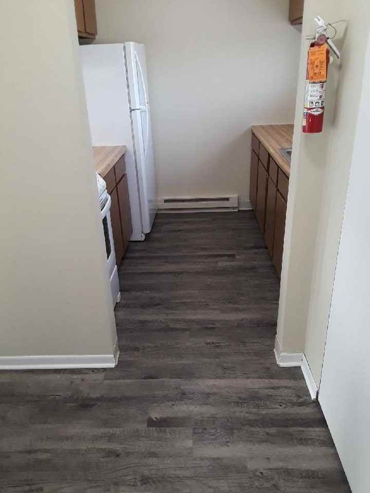 Rolling Meadows (Rolling Meadows Apartments LLC) - Photo 4 of 37
