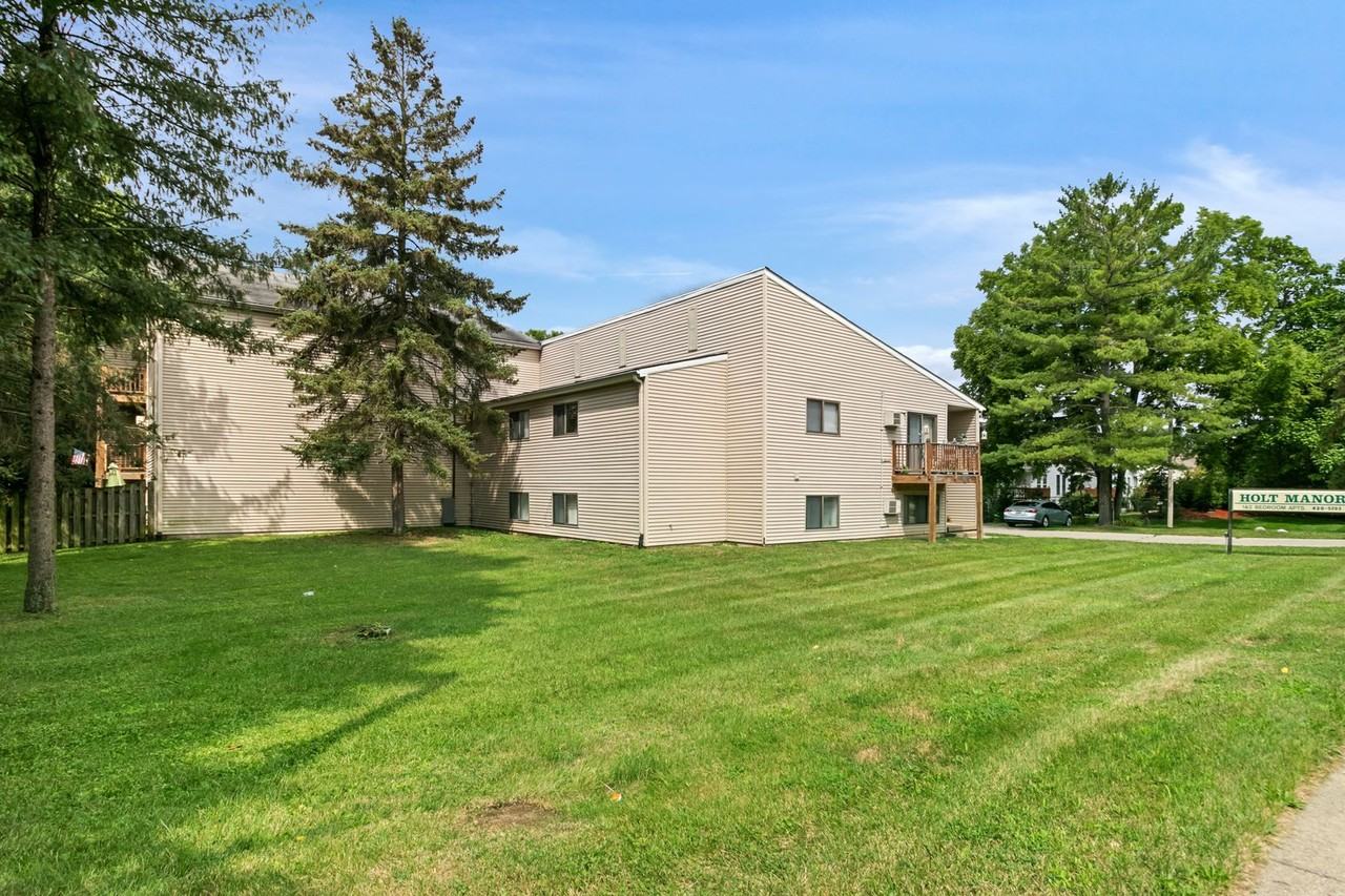 Holt Manor (Holt Manor Inc) - Photo 2 of 4