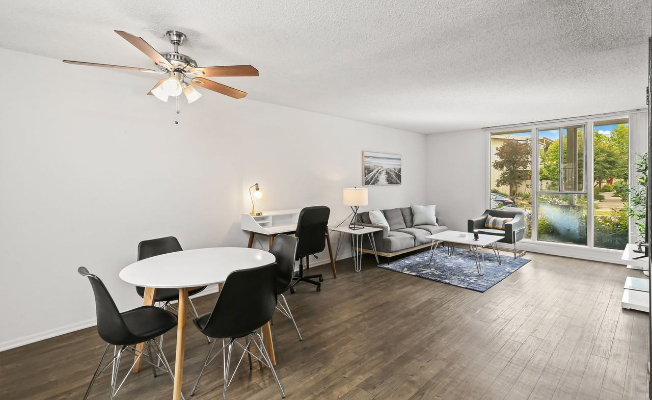 Los Angeles - Photo 4 of 49