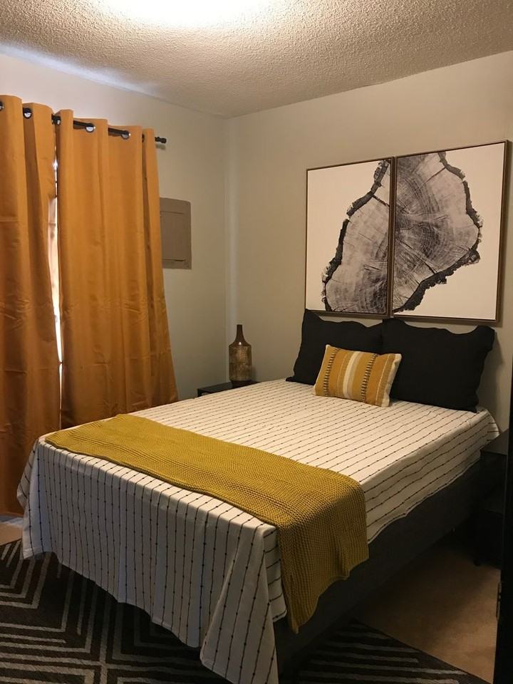 008Miller Goldfarb Duplexes Apartments XXXXXX, Champaign, IL 61821