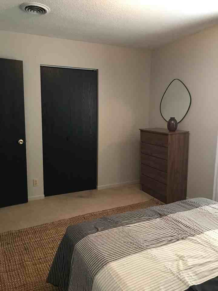 008-Miller Goldfarb Duplexes - Photo 4 of 6