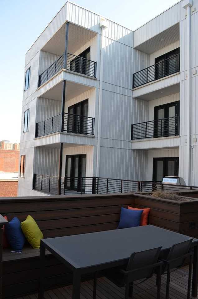 134 - 217 S Neil - Photo 6 of 29