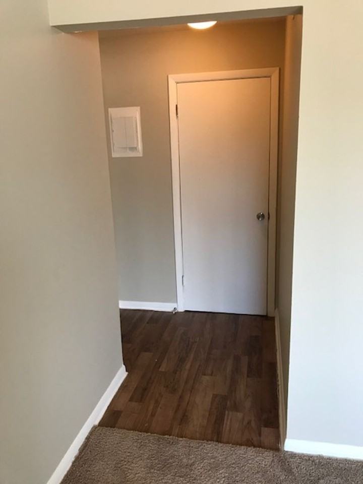 136 - Hessel on the Park - Photo 7 of 50