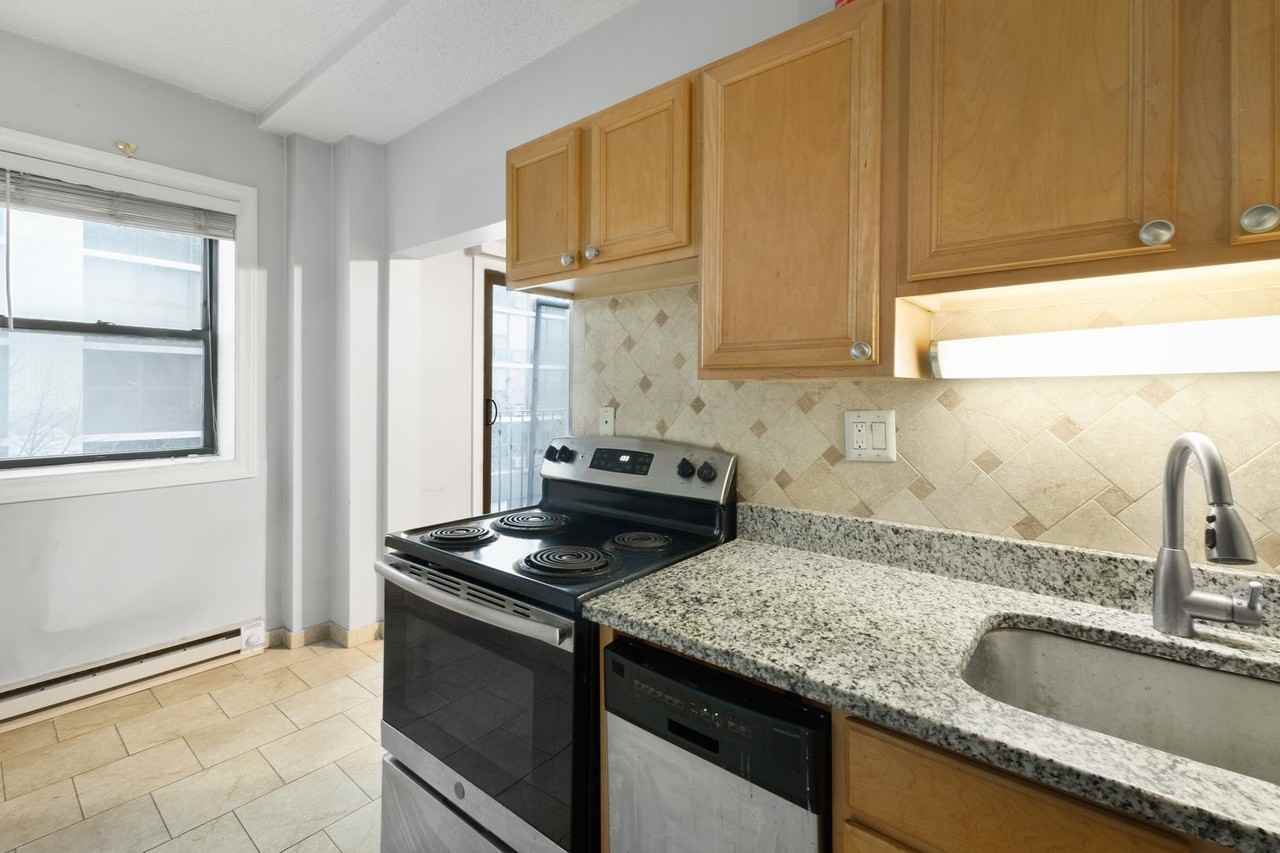 The Legacy HB at Clarendon Park - Photo 2 of 37