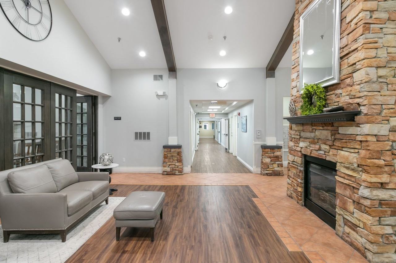 Lynden Parke Apartments (Lynden Parke 154 LLC) - Photo 5 of 50