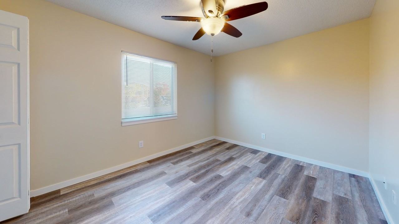 Pebble Beach Apartments ( Pebblebeach Apts LLC) - Photo 7 of 22