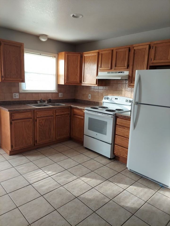 Gratiot Center Apartments (Ithaca 28 LLC) - Photo 4 of 10