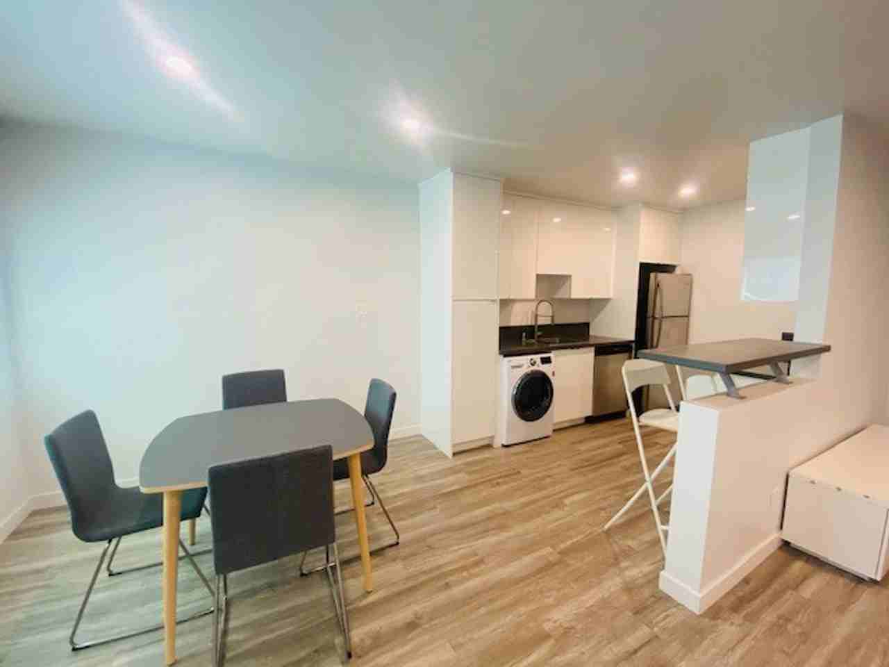 National Apts - Photo 3 of 6