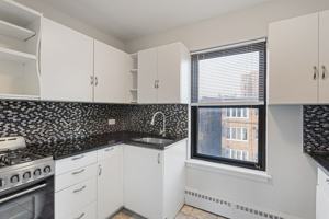 featured image of 5858 N Sheridan Rd