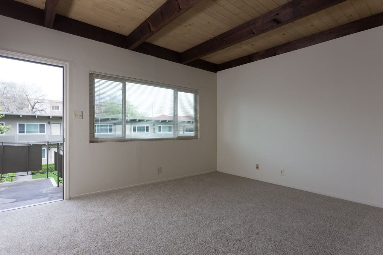 Hacienda Apartments - Photo 7 of 10