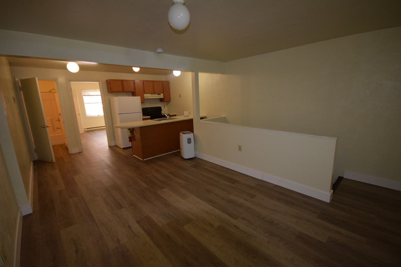 Towneview Apartments - Photo 5 of 14