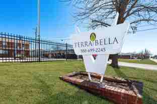 You will love this updated 1 bed, 1 bath! - Photo 1 of 1