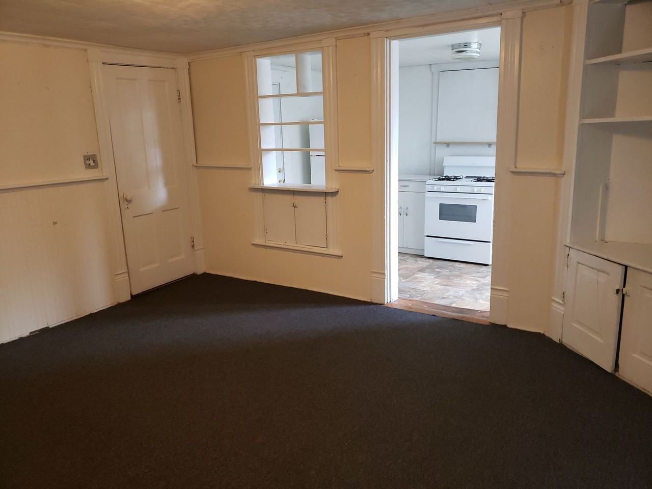 237-239 Grant Avenue - Photo 5 of 22