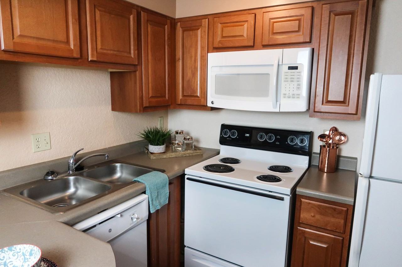 512 E Clark - Photo 5 of 19