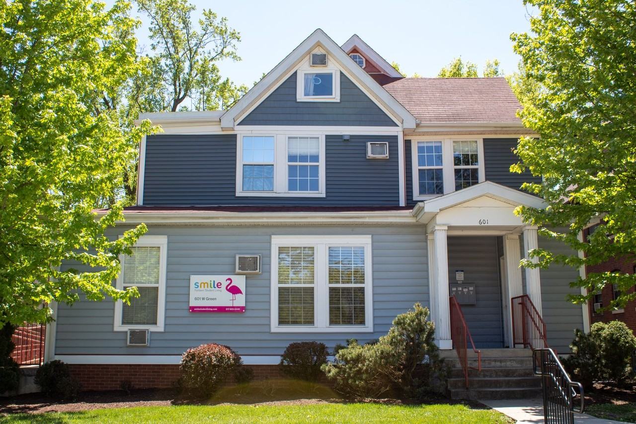 601 W Green - Photo 2 of 50