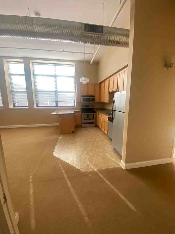 11 Fremont Street - Photo 2 of 31