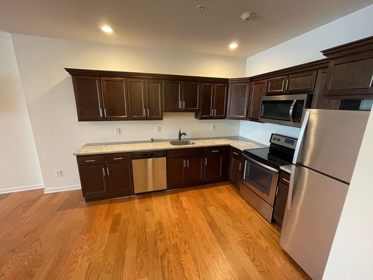 99 Pine Street - Photo 2 of 13