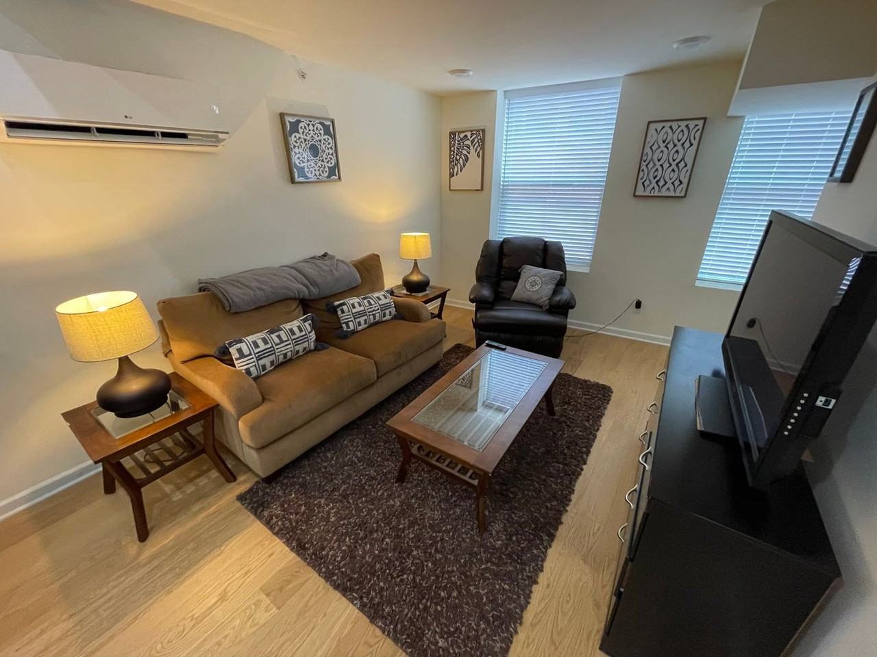 99 Pine Street - Photo 5 of 28