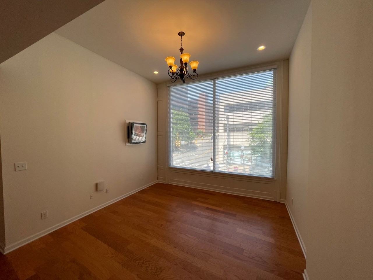 99 Pine Street - Photo 5 of 13