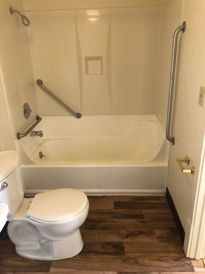 408 Sw Monroe Ave #606 - Photo 7 of 9