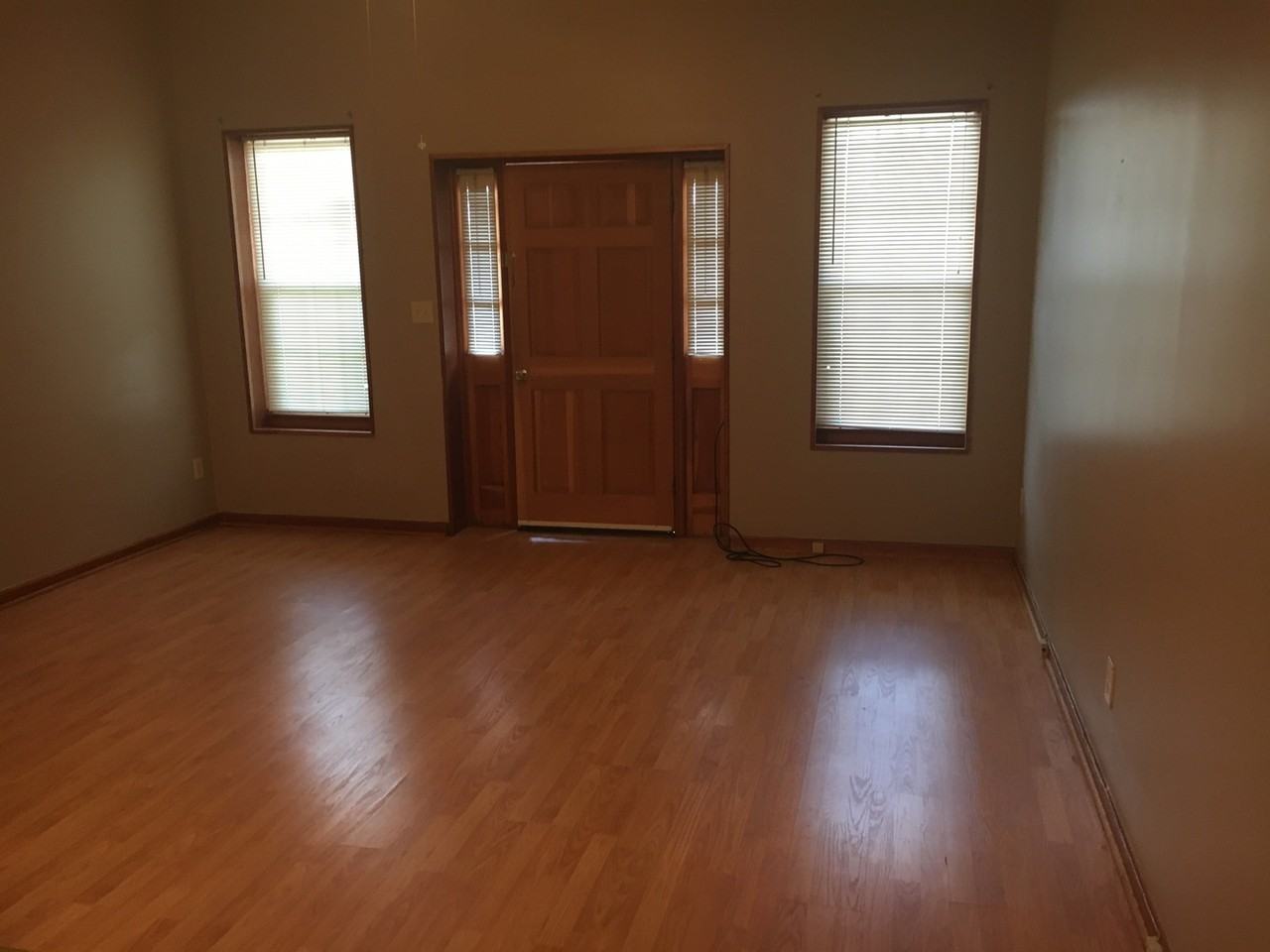 4921 Fairground Road Triplex - Photo 3 of 10