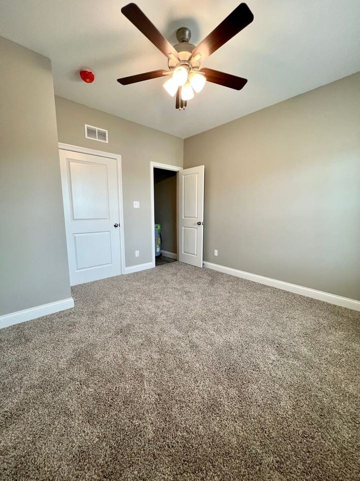 Keystone Commons / 2175 - Photo 5 of 8