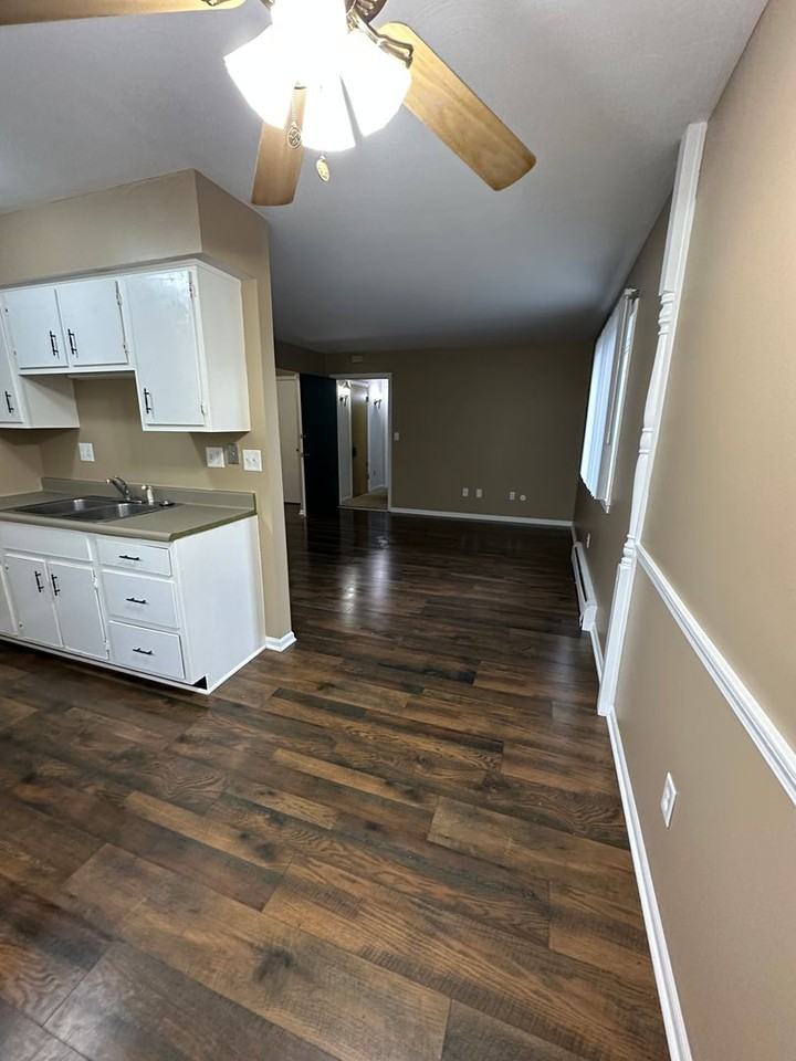 Wemple Apartments (Wemple Apartments Lee LLC) - Photo 3 of 10