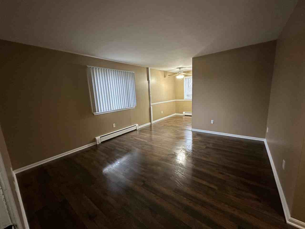 Wemple Apartments (Wemple Apartments Lee LLC) - Photo 5 of 10