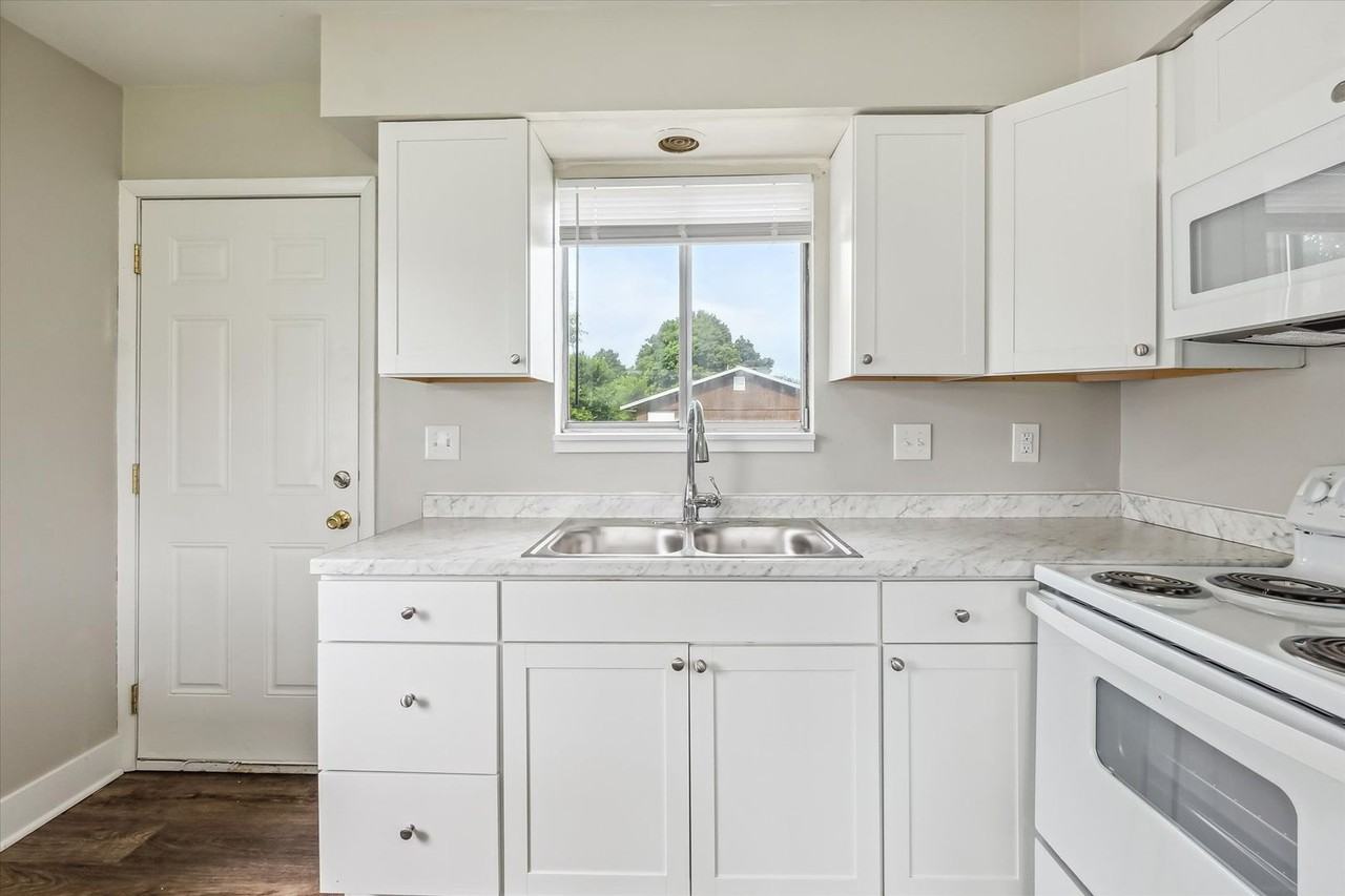 Vineyard 210 (Vineyard 210 LLC) - Photo 2 of 32