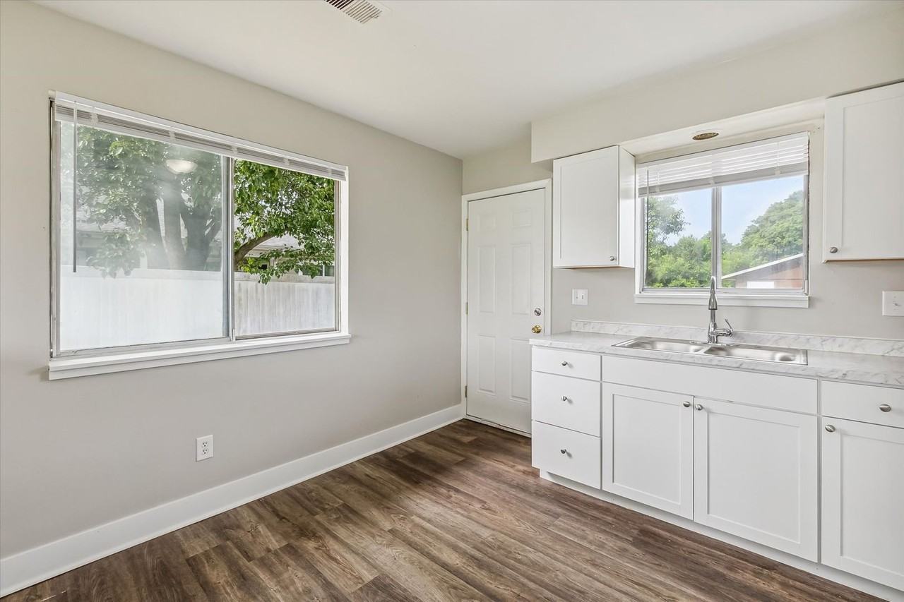 Vineyard 210 (Vineyard 210 LLC) - Photo 4 of 32