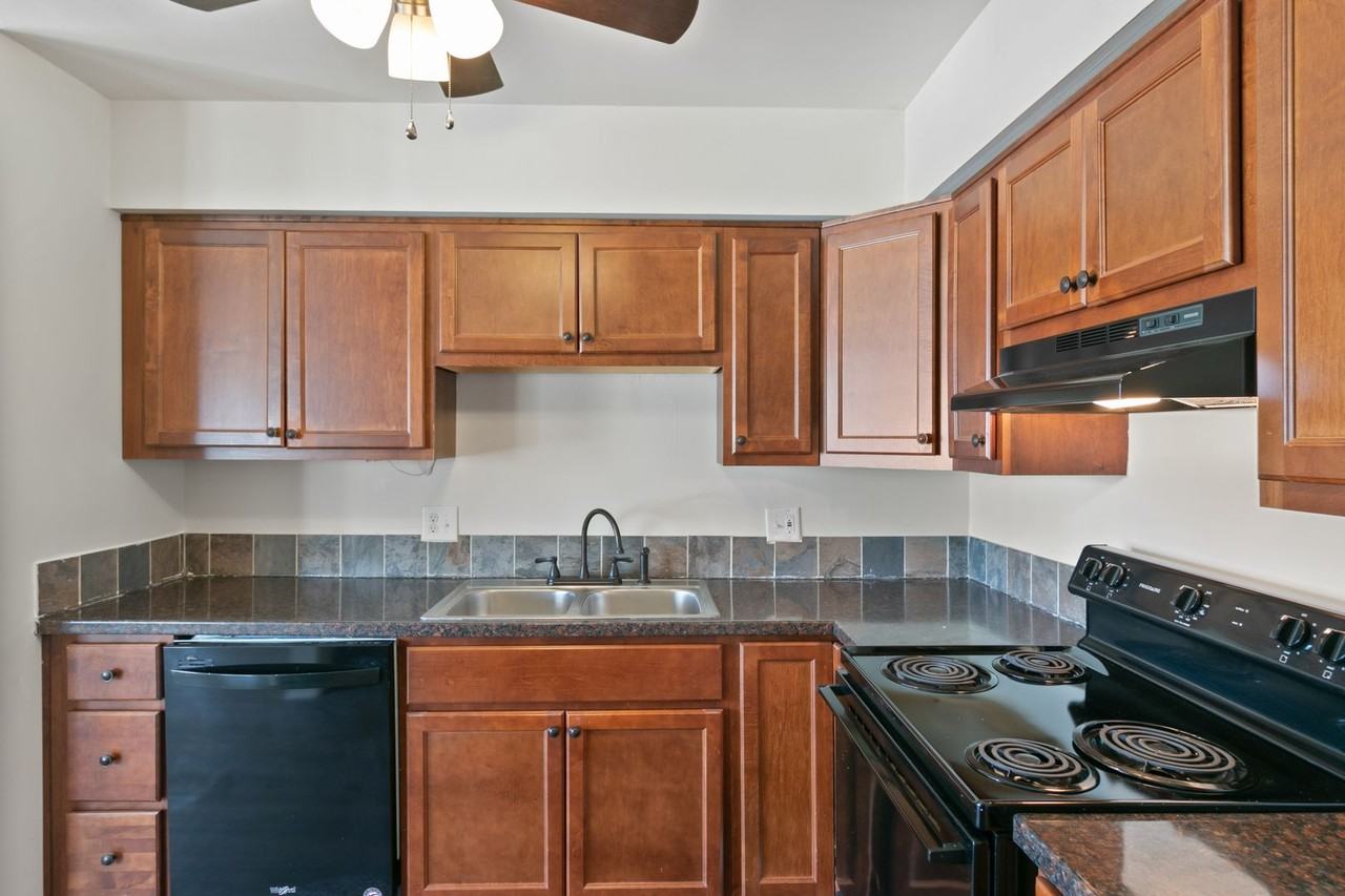 Park Crest Apartments - Photo 2 of 41