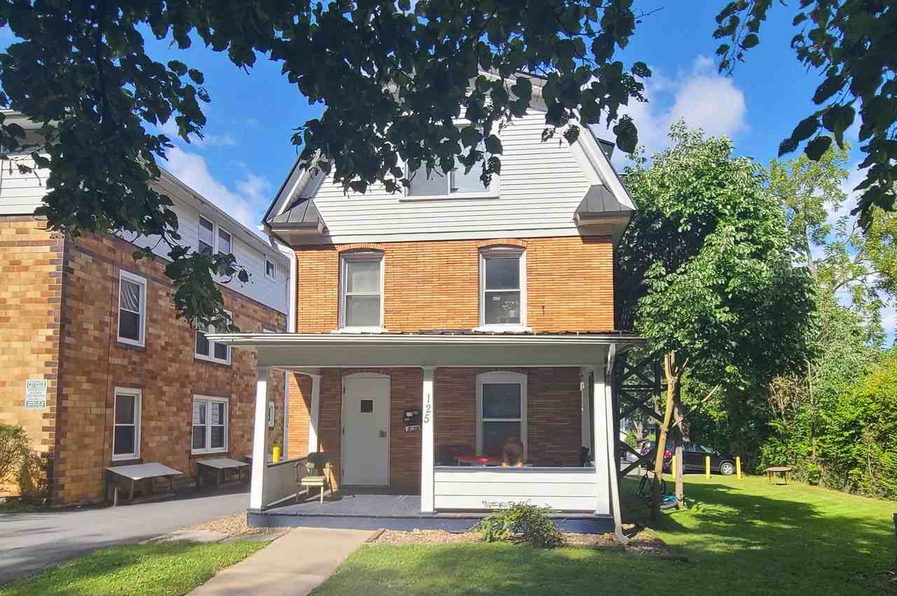 Park Avenue, West125 Apartments 125 W Park Ave, State College, PA