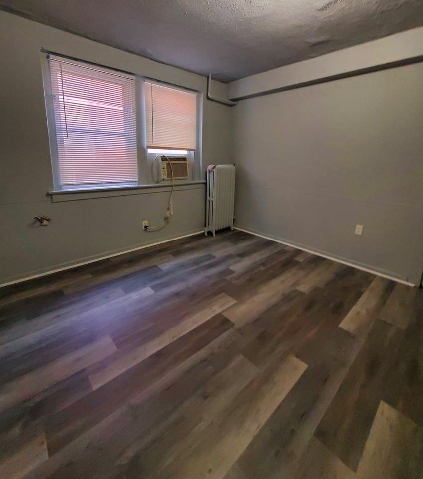 Jones Colfax 2207 Jones Apartments 2207 Jones St, Omaha, NE 68102