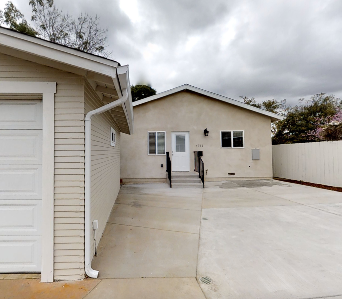 4759/4761 Choctaw Dr - Photo 2 of 14