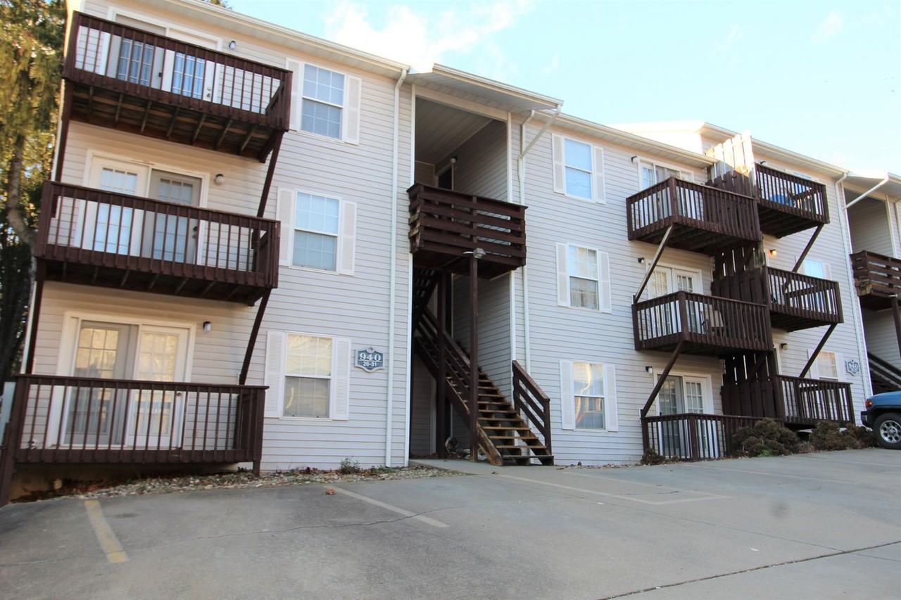 Cedarstone Apartments - Photo 4 of 13