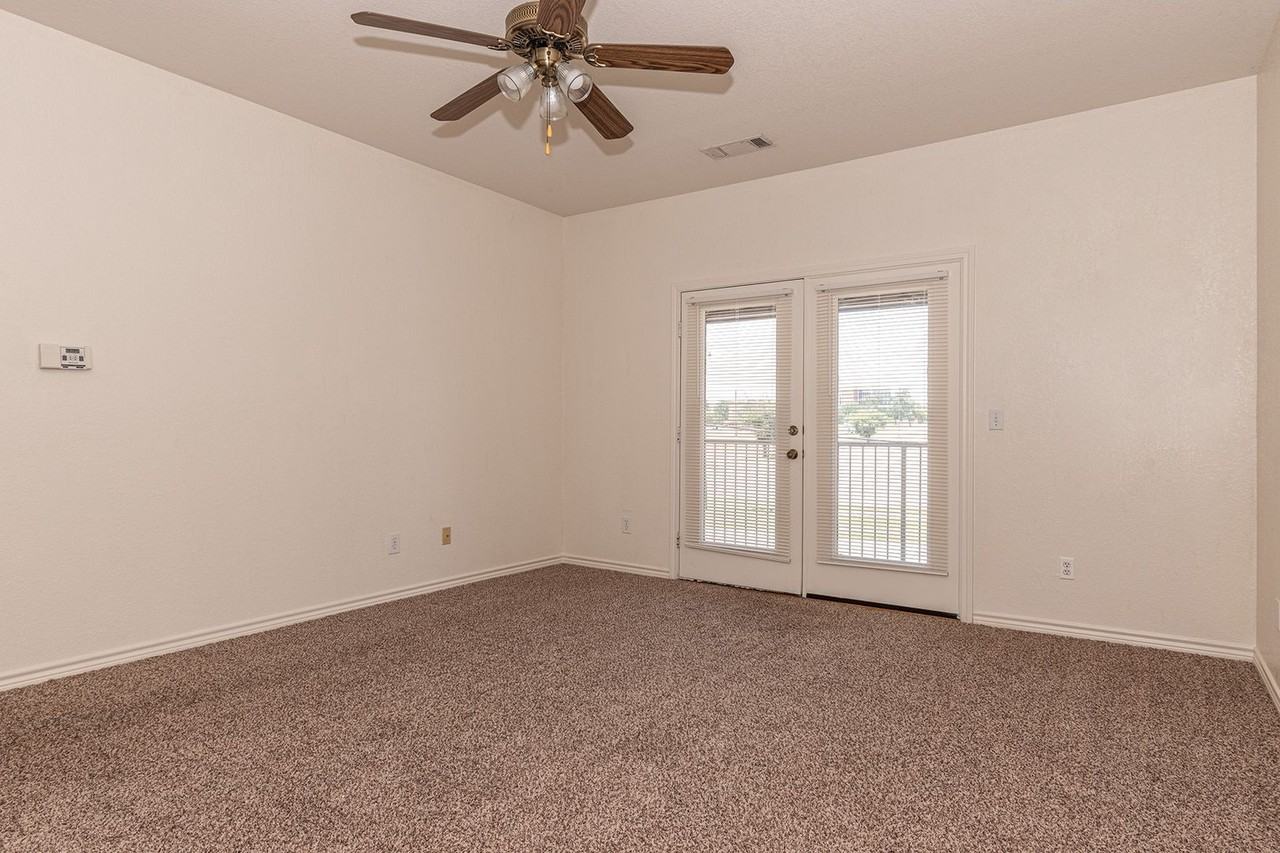 Stonegate Apartments. - Photo 3 of 15