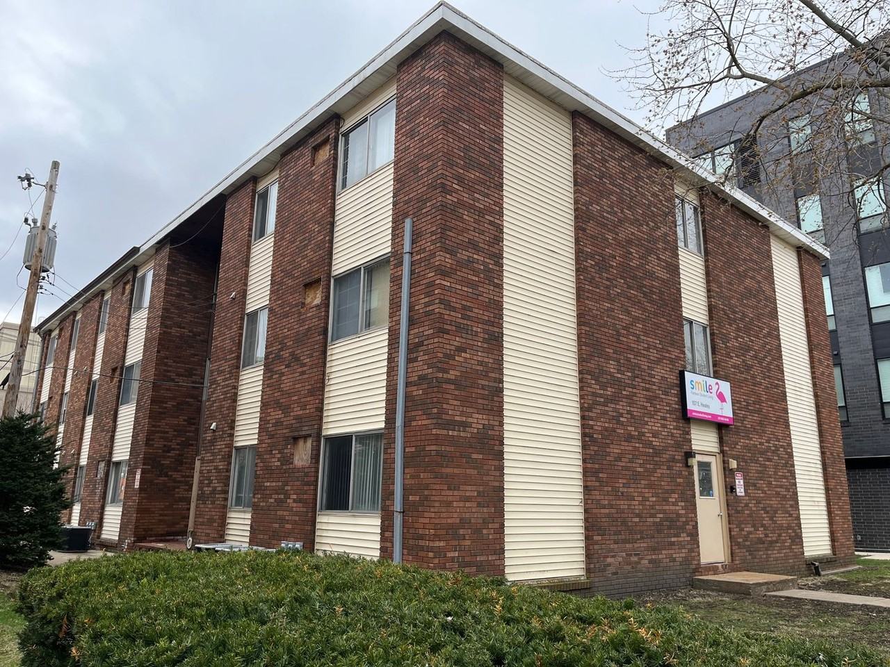 107 E Healey - Photo 2 of 16