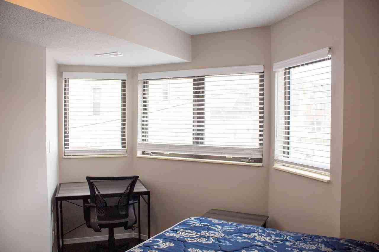 57 E Chalmers - Photo 7 of 18