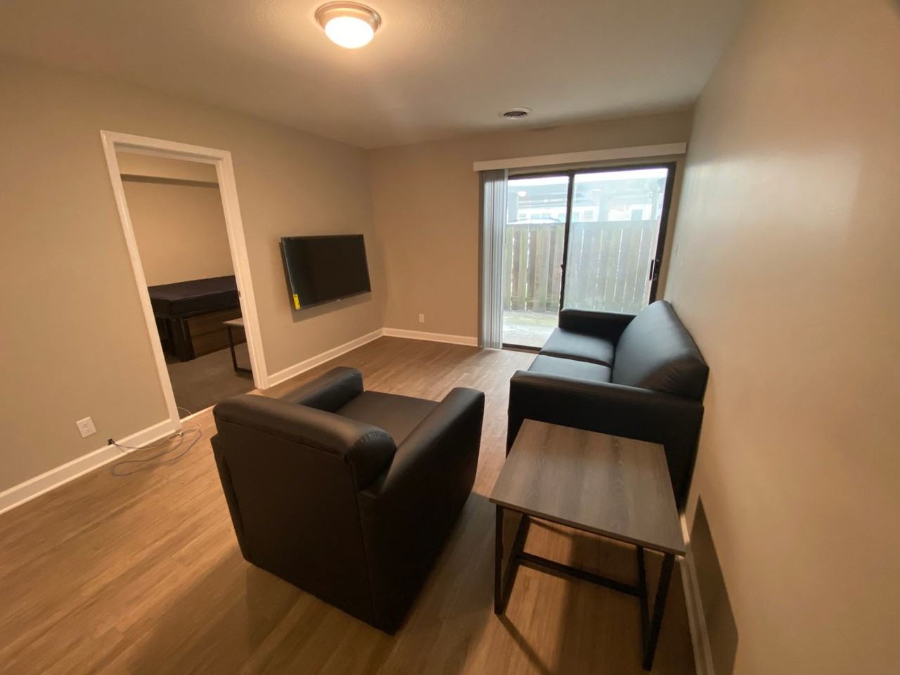 608 E White - Photo 5 of 19