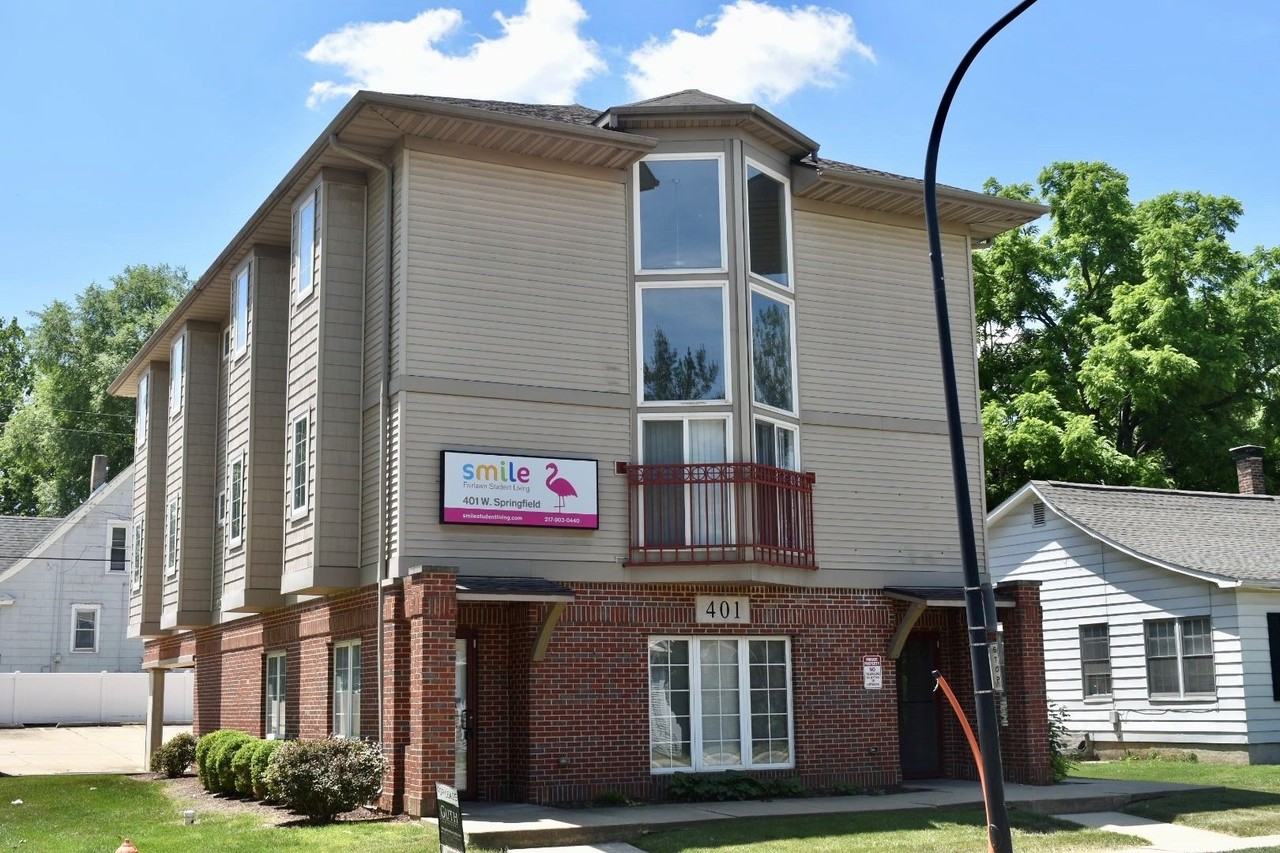 401 W Springfield - Photo 2 of 33