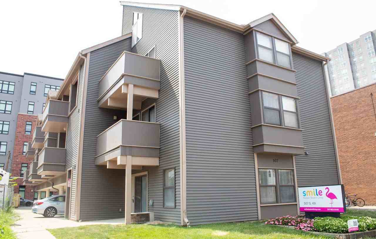 507 S Fourth - Photo 2 of 50