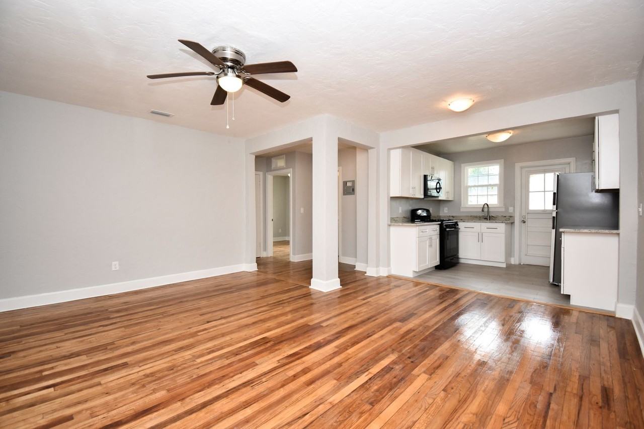 Third Avenue Apartments - Photo 4 of 38