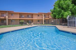 featured image of 1802 W Cholla St