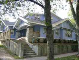 featured image of 411 N Washington St