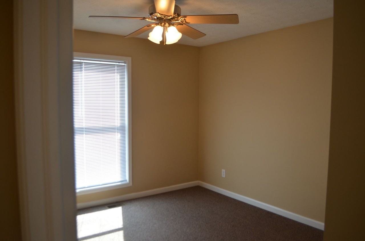 District - 267 W. 11th Street - Photo 5 of 29