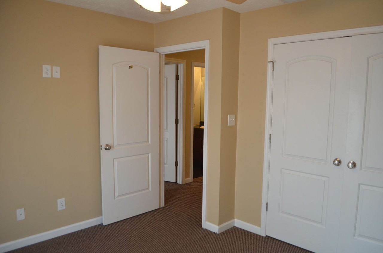 District - 267 W. 11th Street - Photo 7 of 29